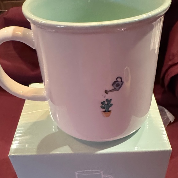 White Ceramic Mug - “I Wet My Plants” - New in Box - Picture 2 of 10
